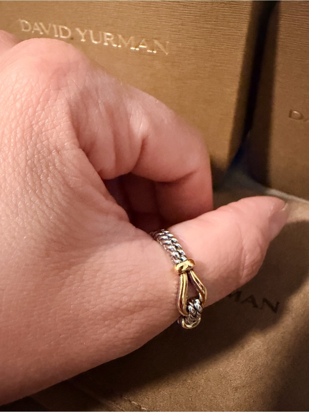 David Yurman Two-Tone thoroughbred Band with Gold - Picture 5 of 6